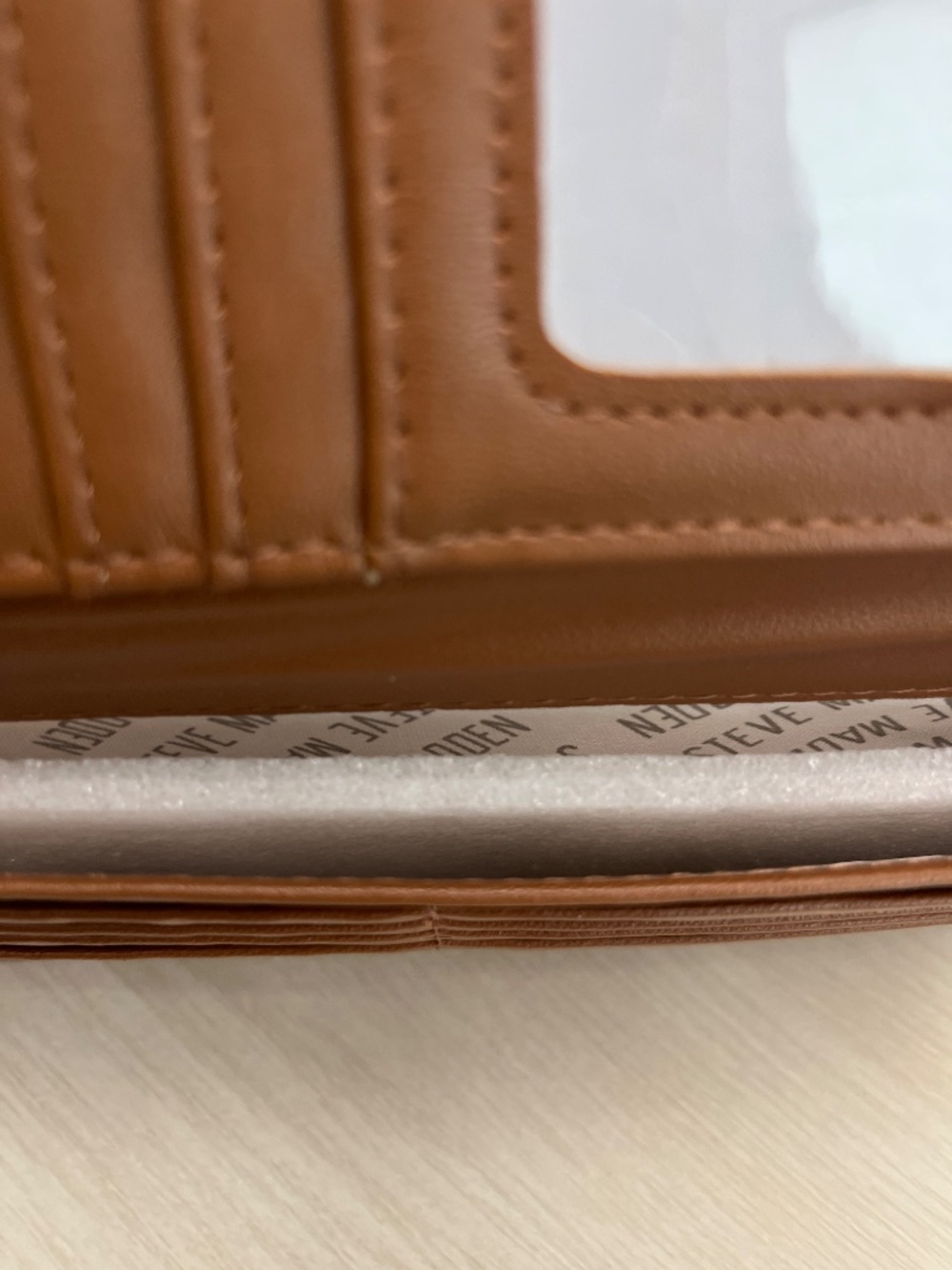 New Steve Madden Chocolate Trifold Wristlet - Picture 6 of 9